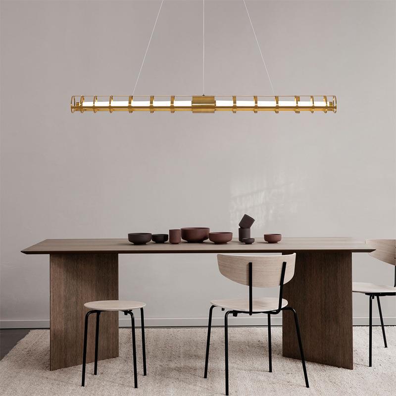Moderne lineare Pendelleuchte