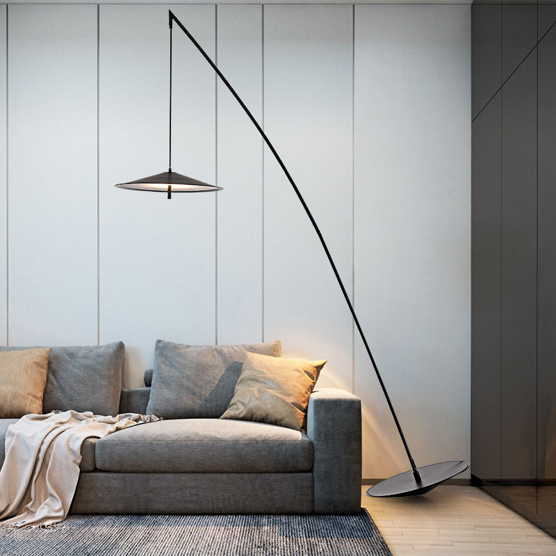 Bogen Fußlampe mit elegantem Design