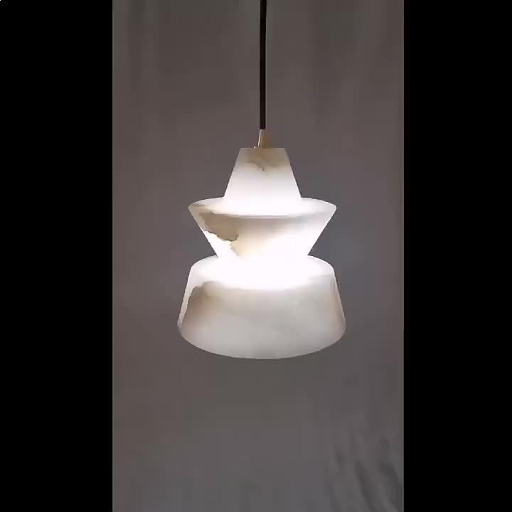 Geschichtete geometrische Pendelleuchte