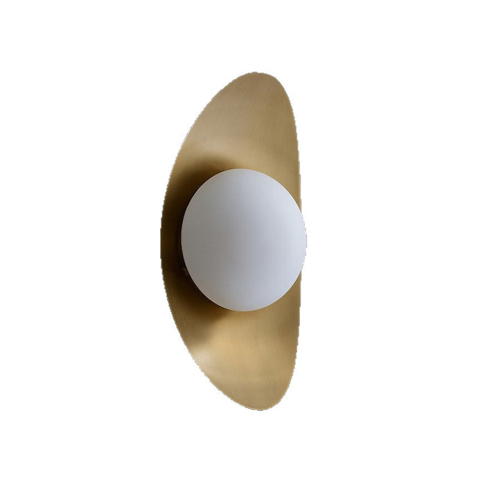 Moderner minimalistischer Wandstrahler mit satiniertem Glas