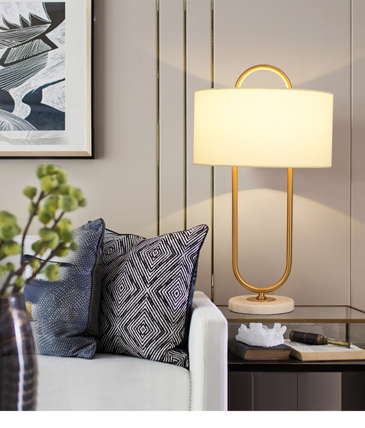 Moderne minimalistische Tischlampe