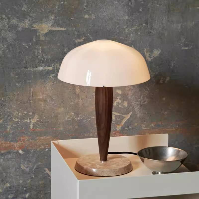 Moderne Tischlampe