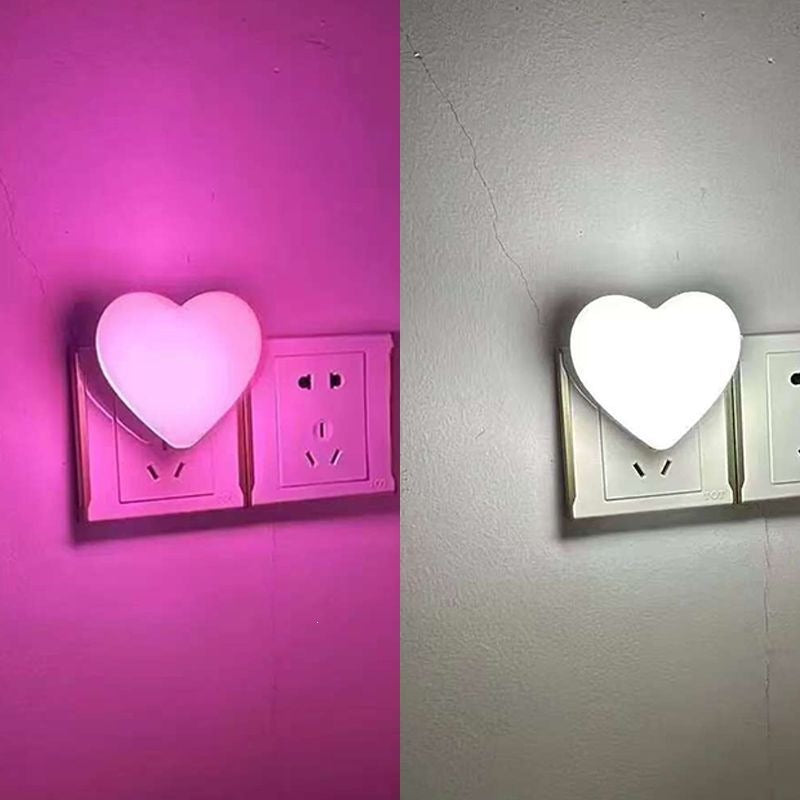Herzförmiger Plug-In Ambient Nachtlicht mit sanftem LED-Leuchten