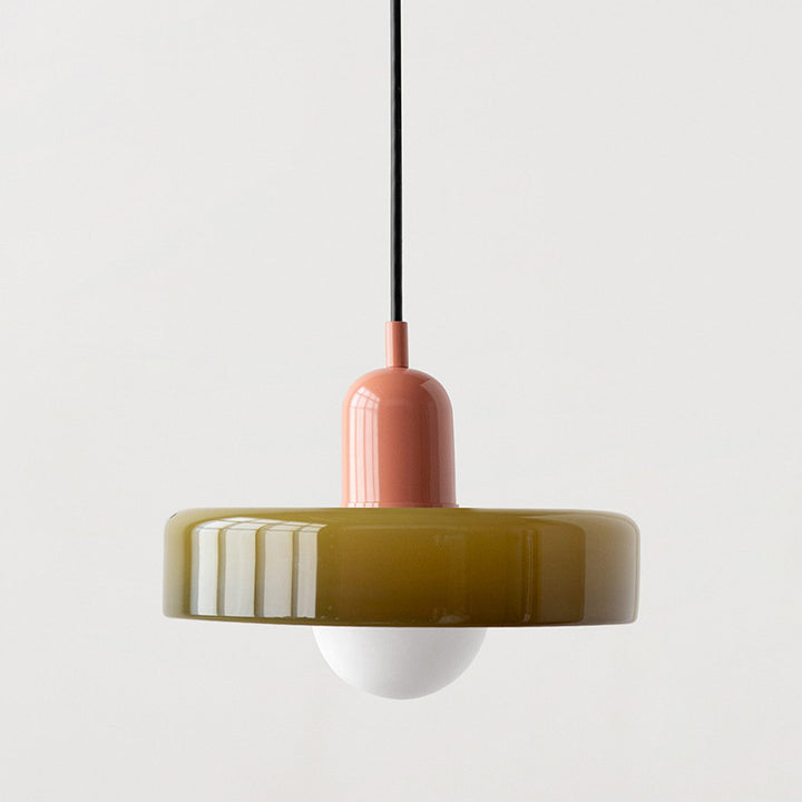 Minimalistische Keramik Pendelleuchte mit geschichtetem Glockenschirm