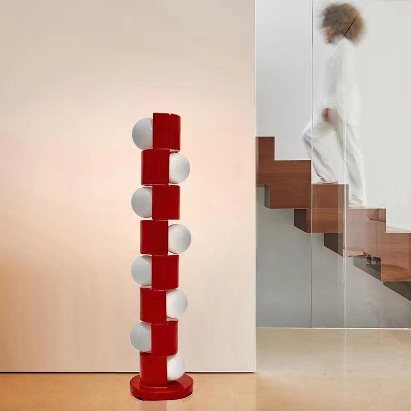 Skulpturale Turm Stehlampe mit modernem Design