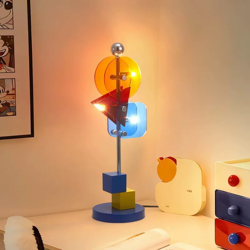 Künstlerische geometrische Tischlampe