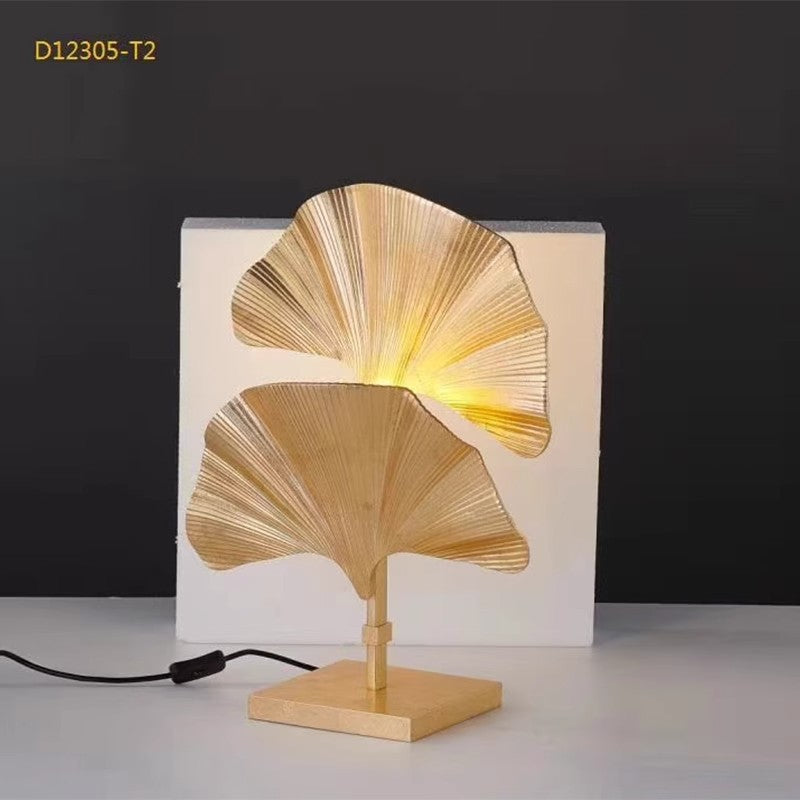 Künstlerische Tischlampe mit Ginkgo-Blatt-Design