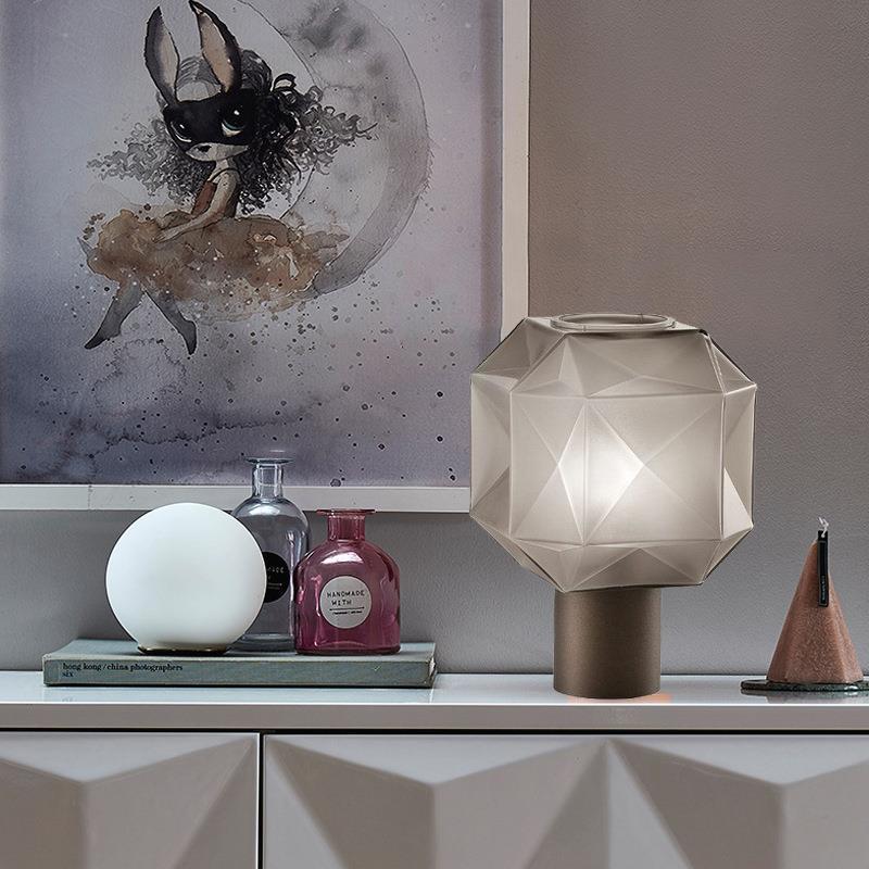 Geometrische Glas Tischlampe