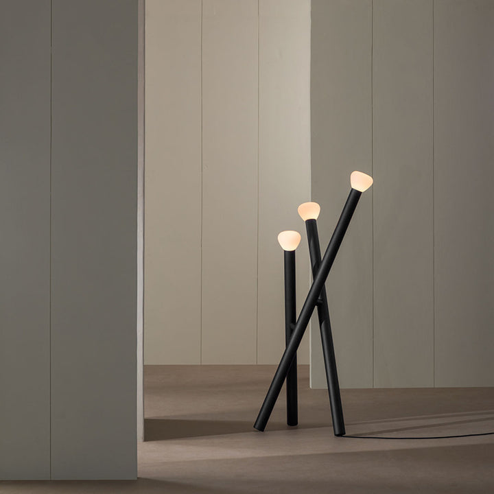 Moderne Tri-Pole Stehlampe