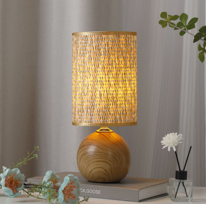 Runder Holzbasis Gewebter Rattan Schirm Tischlampe