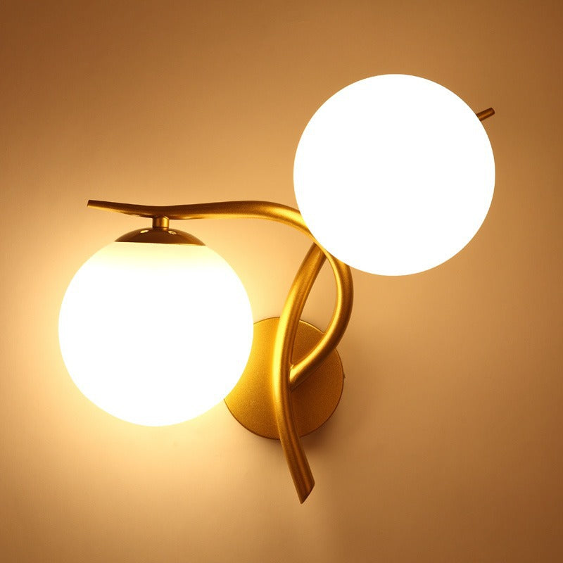 Künstlerische Doppelball-Wandlampe