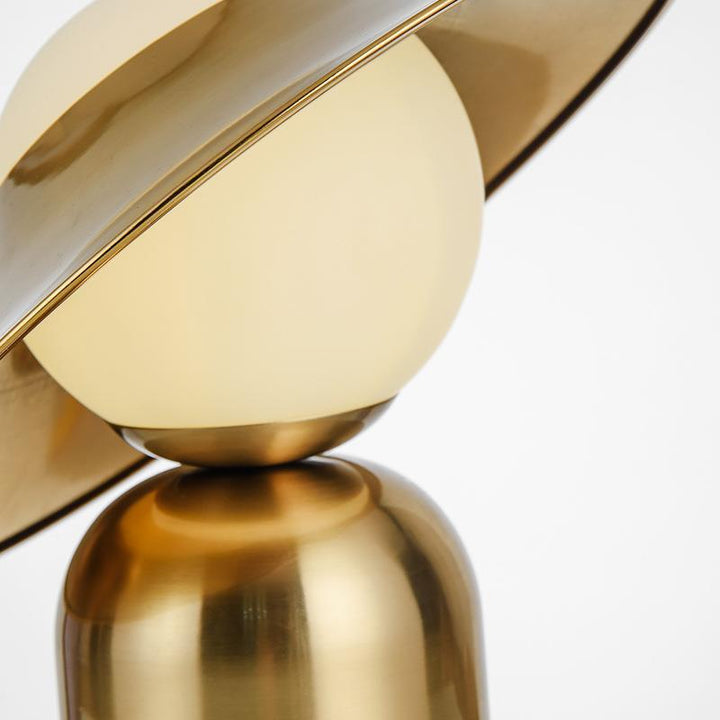 Moderne Tischlampe mit einzigartigem skulpturalen Design