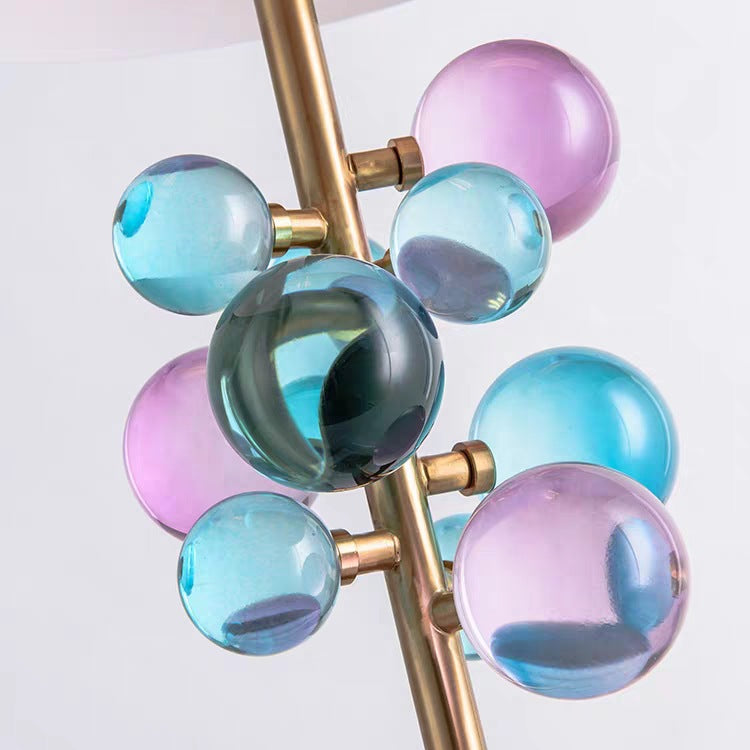 Künstlerische Stehlampe