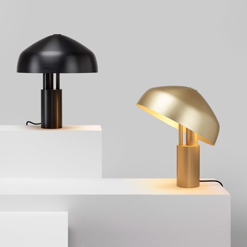 Moderne Metall Tischlampe