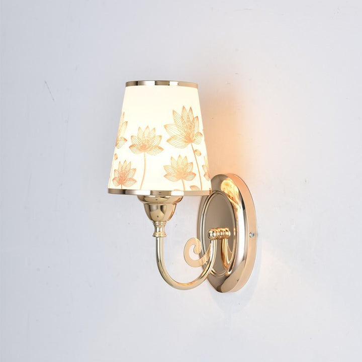 Dekorative Wandlampe mit Blumenschirm