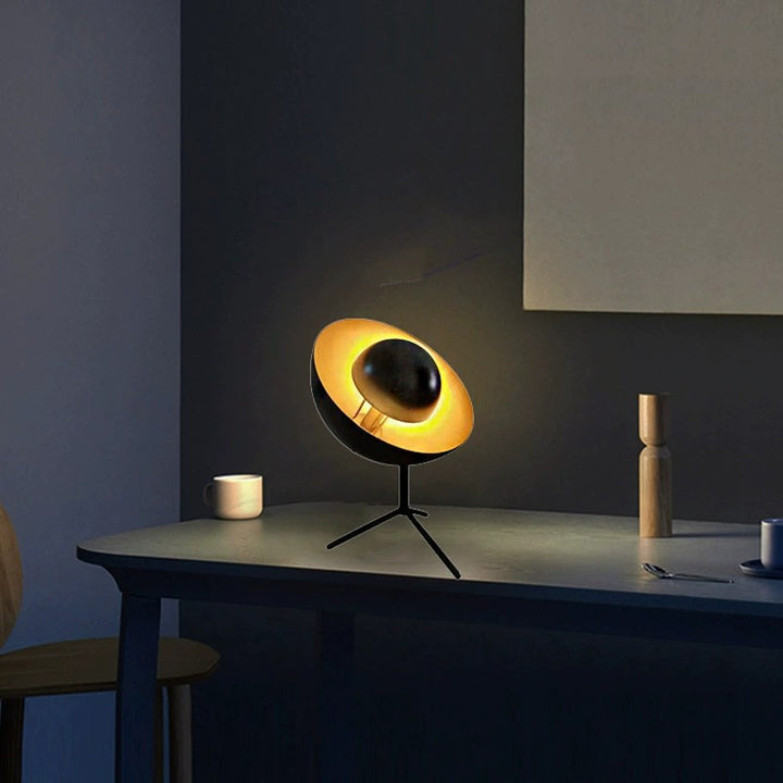 Moderne dekorative Tischlampe mit einzigartigem geometrischem Design