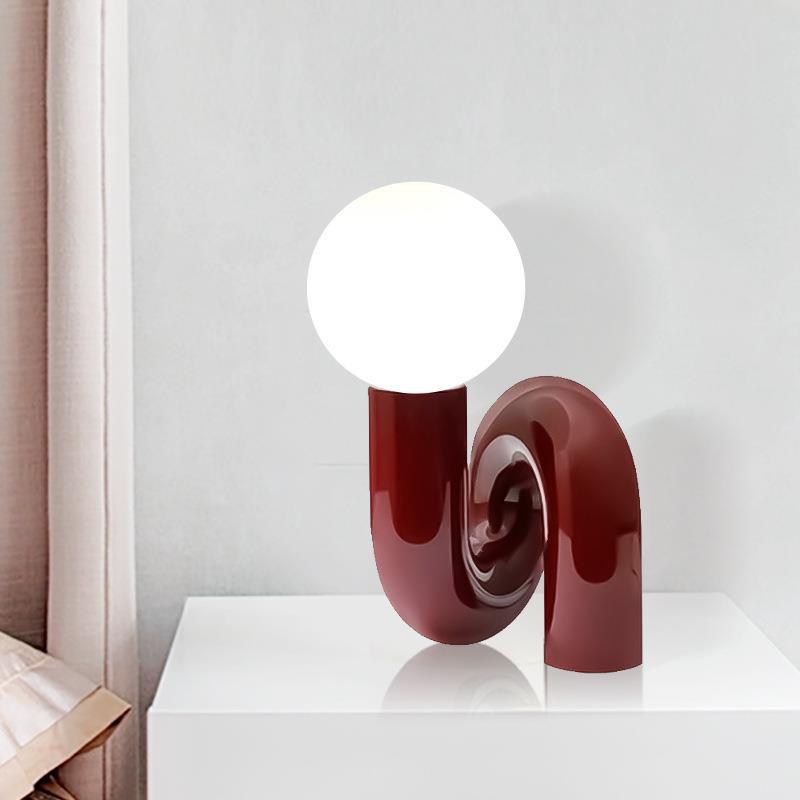 Künstlerische Tischlampe mit einzigartigem Wirbel-Design