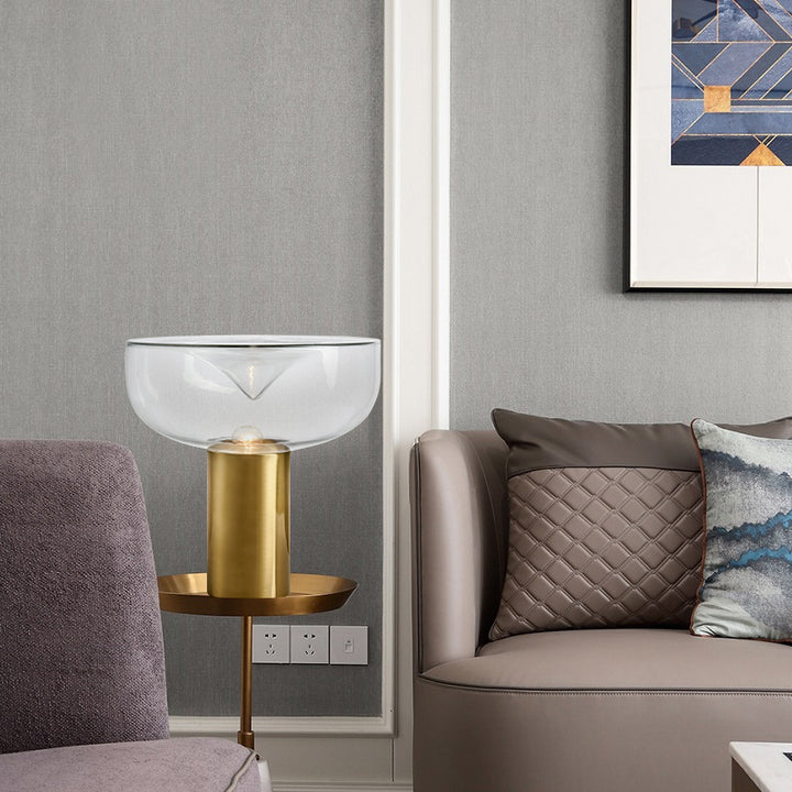 Moderne Glastischlamp mit goldener Basis