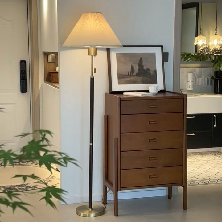 Elegante Stehende Tischlampe