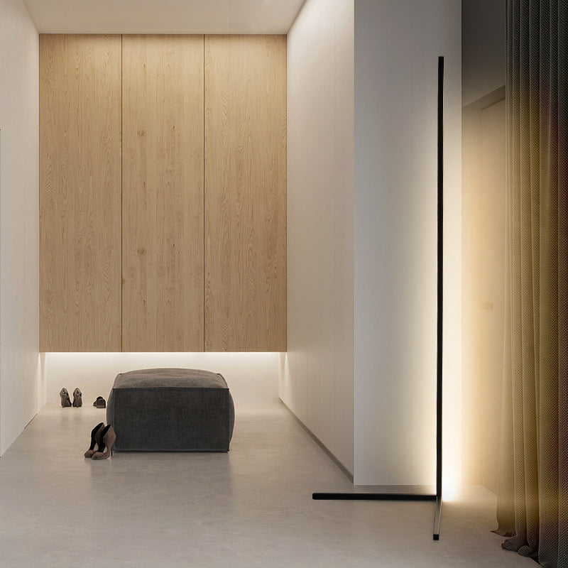 Moderne LED Stehlampe mit intelligenten Farbwechsel-Funktionen