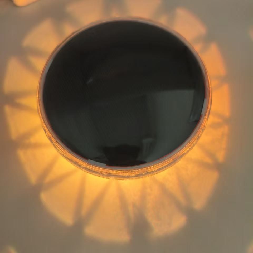 Schwebende Solar RGB Poollichter mit wasserdichtem LED-Ring und Dämmerungs-zu-Morgendämmerung-Sensor