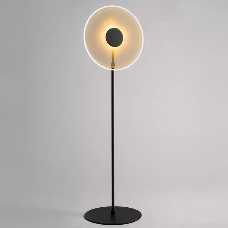 Moderne zirkuläre Stehfußlampe