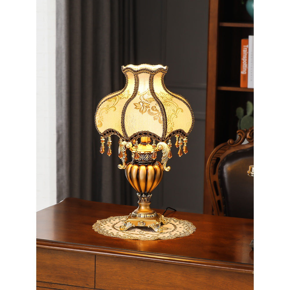 Vintage Floral Tischlampe