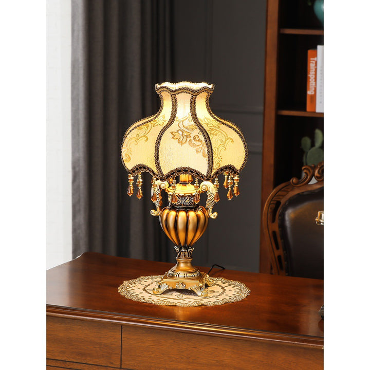 Vintage Floral Tischlampe