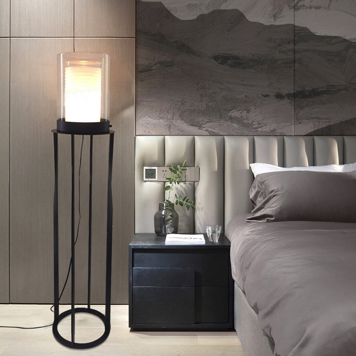 Zeitgenössische Tischlampe mit strukturiertem Glasschirm