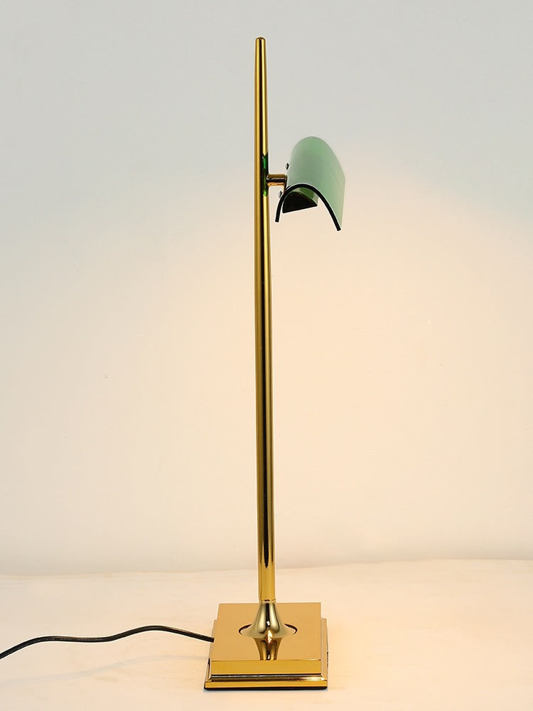 Moderne minimalistische Schreibtischlampe mit verstellbarem Schirm