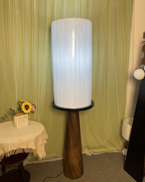 Moderne Minimalistische Stehlampe mit integriertem Beistelltisch