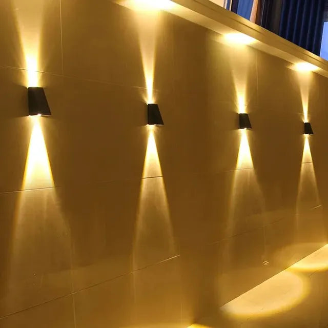 Wasserdichte Solarlichter für außen – LED-Wandleuchten für Garten & Terrasse