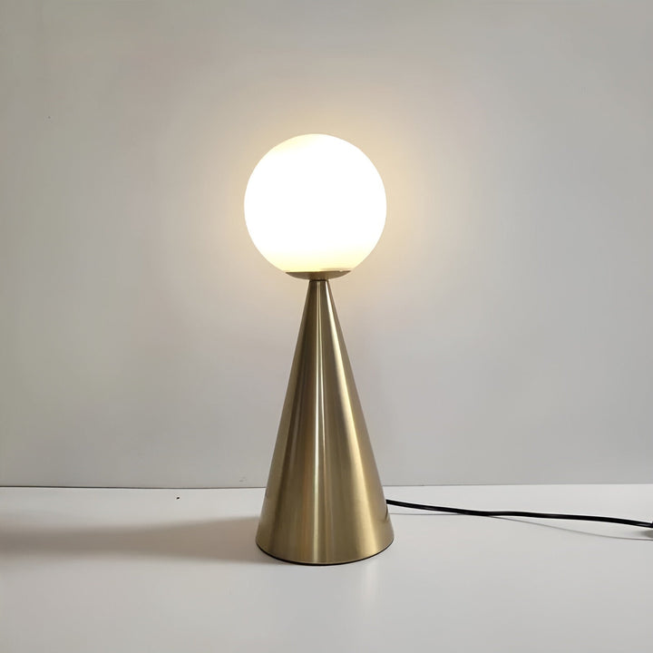 Elegante Goldene Tischlampe - Luxuriöse Beleuchtung für Ihr Interieur