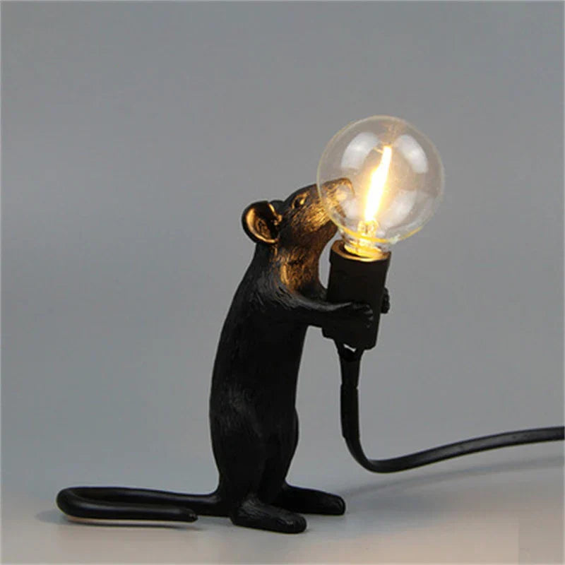 Moderne LED Tier Tischlampen: Resin Ratte, Katze und Eichhörnchen Nachtlichter