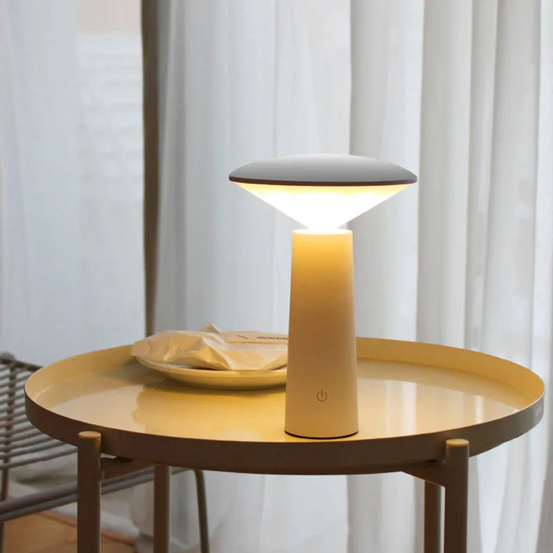 Moderne Touch-Tischlampe mit USB