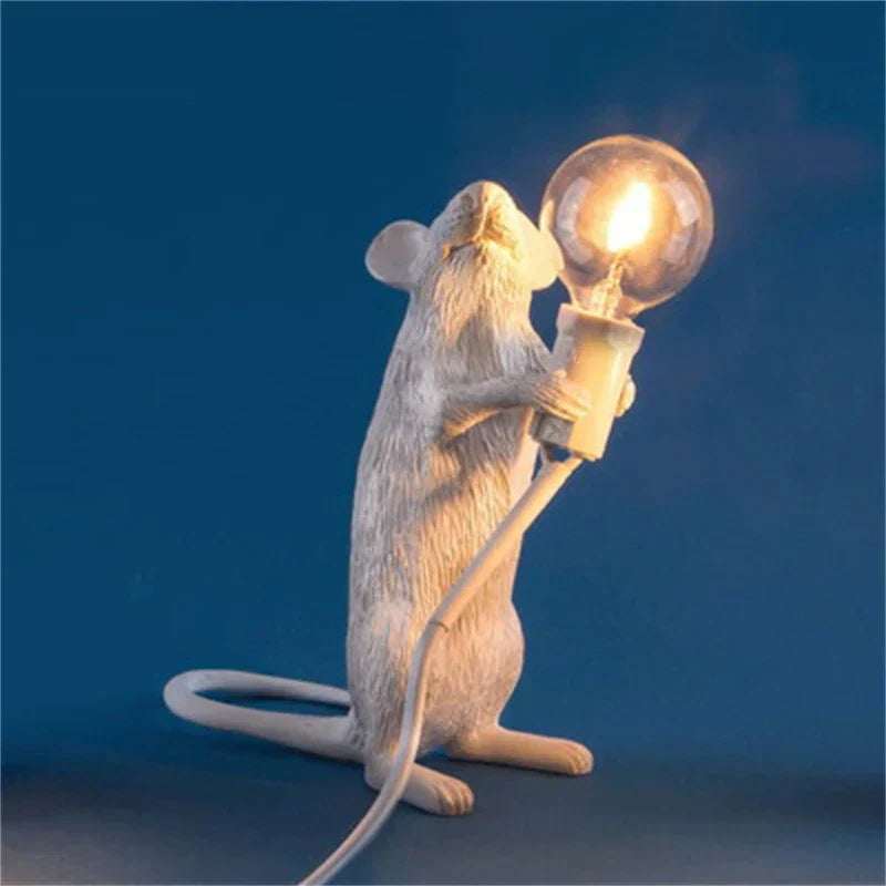 Moderne LED Tier Tischlampen: Resin Ratte, Katze und Eichhörnchen Nachtlichter