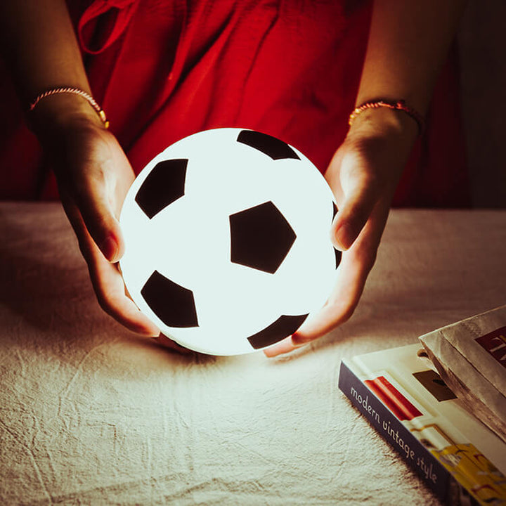 Kreative Fußball Silikon LED Nachttischlampe mit USB-Ladung