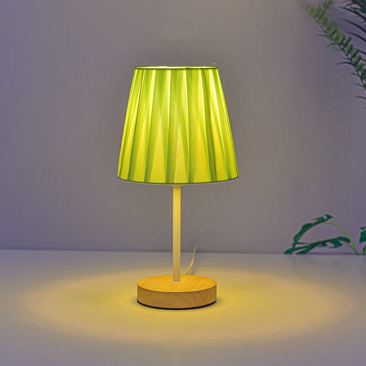 Nordic Vintage Stoffkegel Massivholz LED Tischlampe