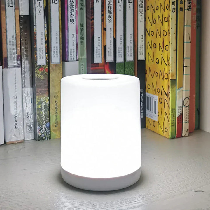 Dimmable LED Tischlampe mit USB-Anschluss - GlowEase