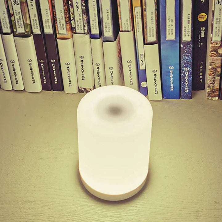 Dimmable LED Tischlampe mit USB-Anschluss - GlowEase