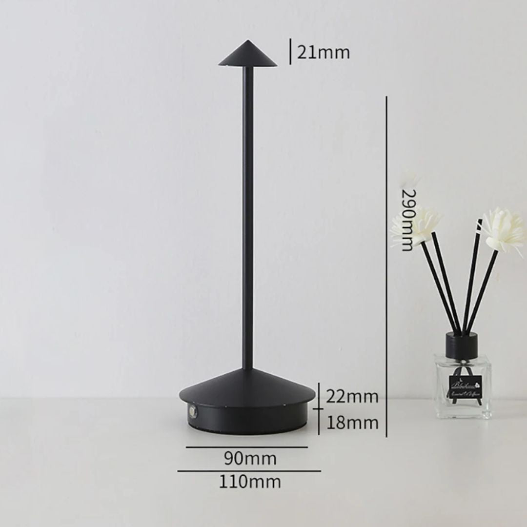 Robyn Arrow LED Tischlampe