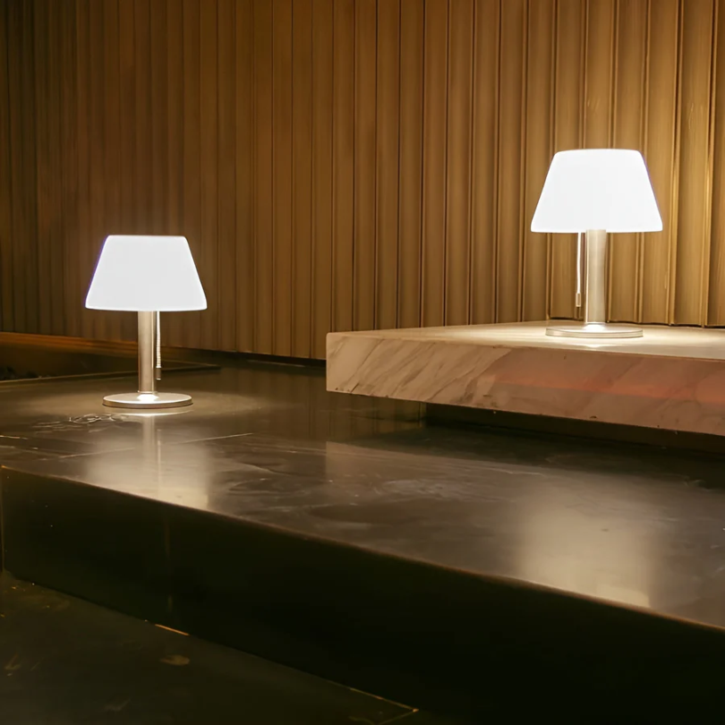 Stylische Solar Tischlampe - SolarLuxe