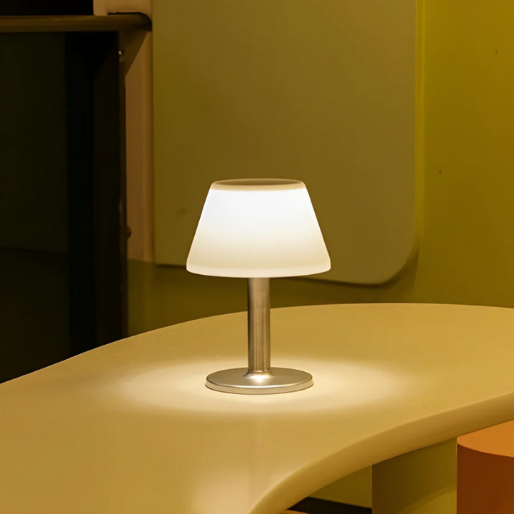 Stylische Solar Tischlampe - SolarLuxe