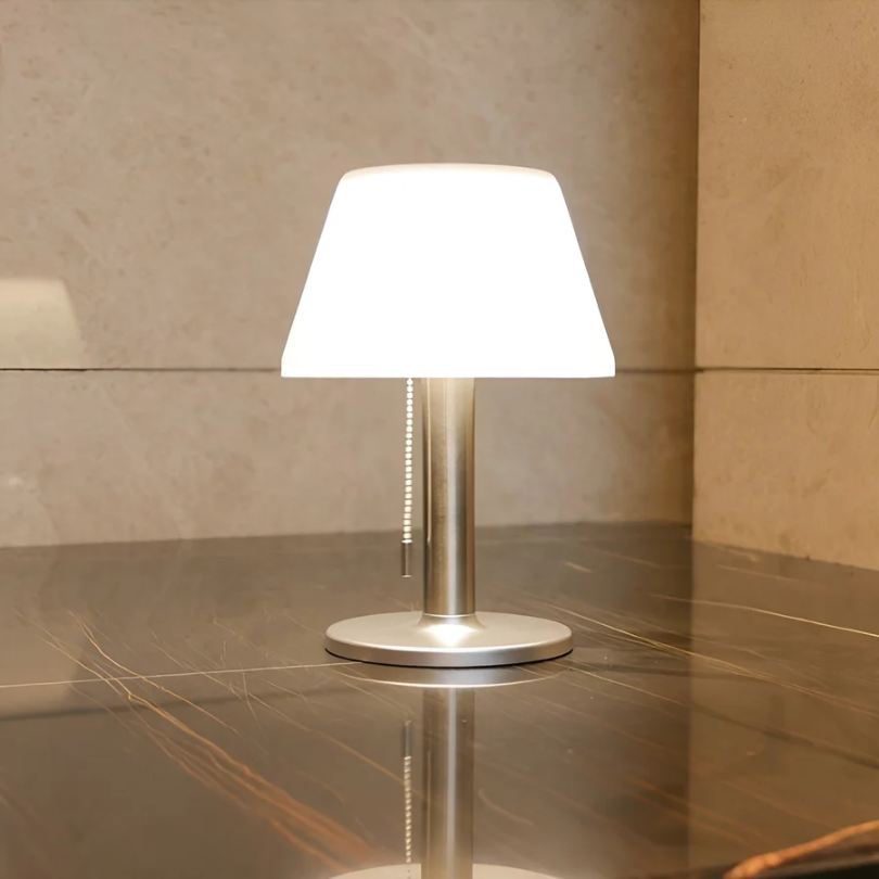 Stylische Solar Tischlampe - SolarLuxe