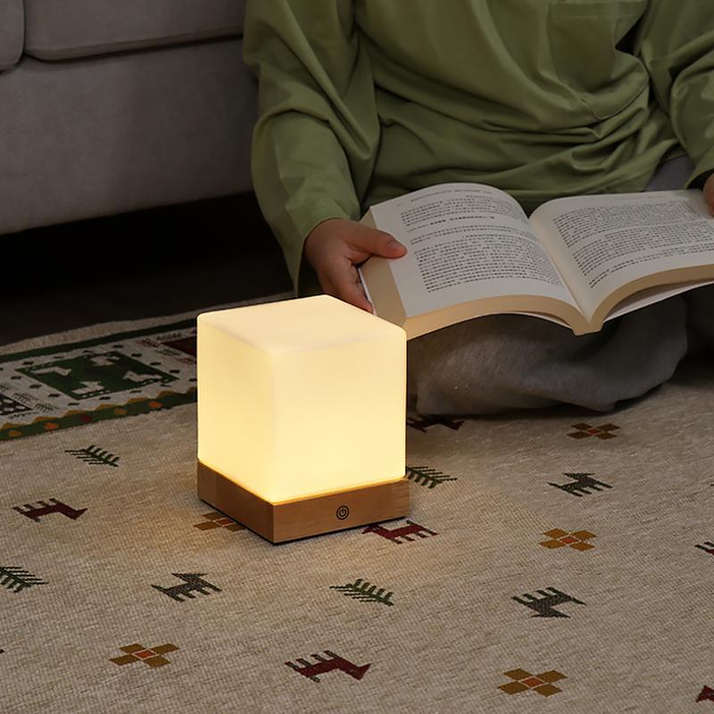 GlowCube kabellose LED-Tischlampe modern und energieeffizient