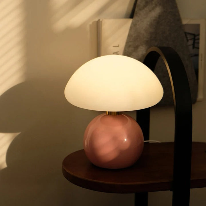 Moderne Nachttischlampe mit sanftem, warmweißem Licht - Stilvolle Beleuchtung für Schlafzimmer & Wohnzimmer