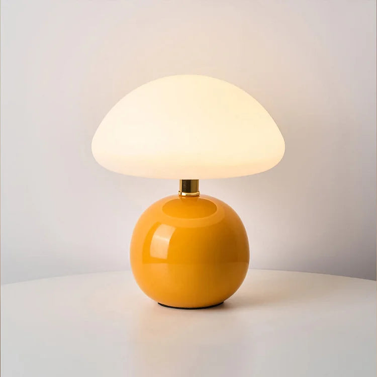 Französische Creme Pilzlampe