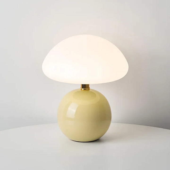 Französische Creme Pilzlampe