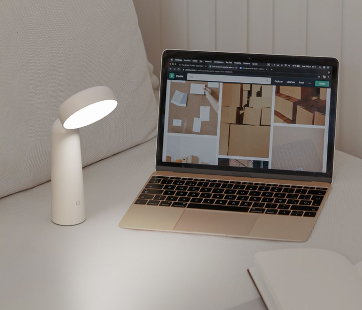 Wiederaufladbare, tragbare LED-Tischlampe