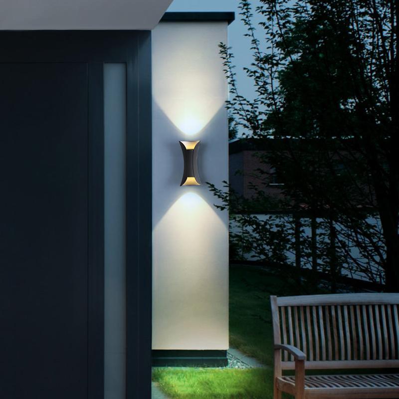Elegante wasserdichte LED-Lampen mit geschwungener Form für den Garten